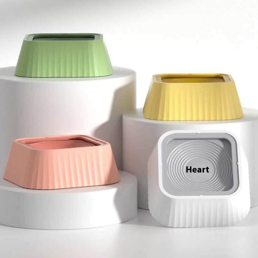 Pet Water Fountain with Floating Plates